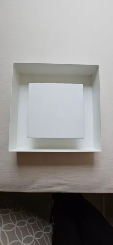 Luminária quadrada para quatro lâmpadas