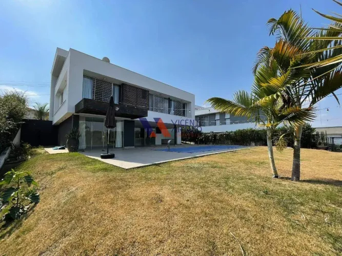 Casa de alto padrão com 4 quartos para locação, condomínio Montserrat em Betim.