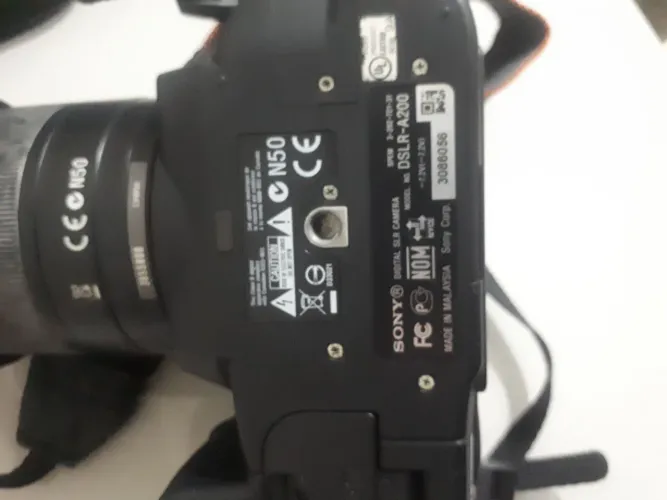 Câmera DSLR Sony DSLR-A200 - Excelente Qualidade!