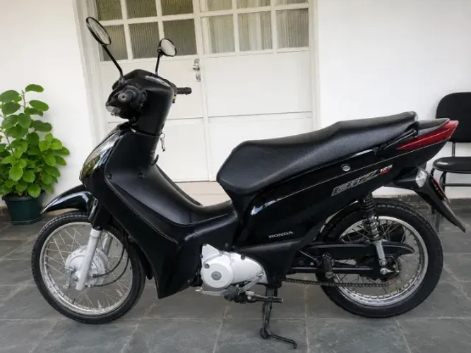 Biz 125  2011 preta