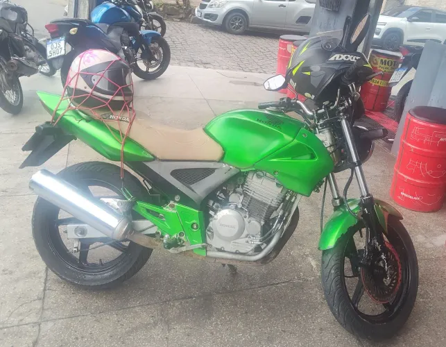CBX Twister 2003 preço negociável