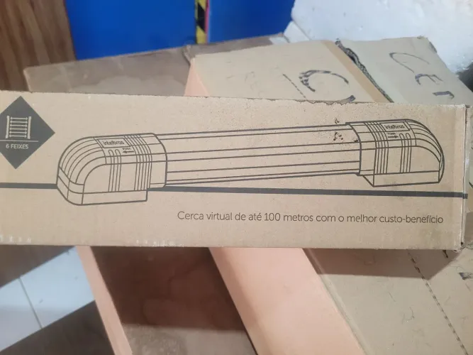 Sensor Barreira Tipo Cerca 6 Feixes 100m IVA 7100 HEXA Intelbras