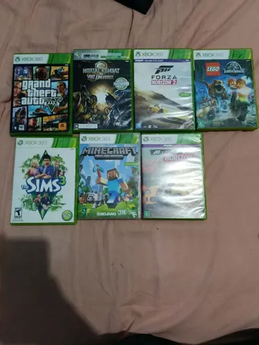 Xbox 360 travado com 7 jogos e 32GB de memória mais 1 controle