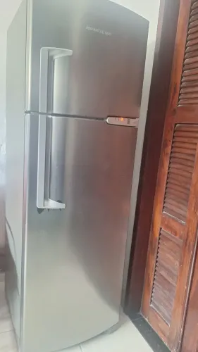 Geladeira Brastemp cor prata à venda.