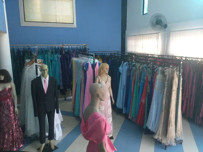 vende-se lote completo loja de trajes de festa, excelente oportunidade p/ abrir ou ampliar