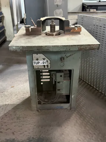TUPIA TI 11 INVICTA Máquina de corte industrial