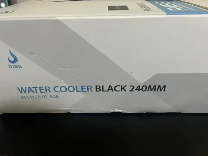Water Cooler Rise Black 240mm RGB ? Seminovo
