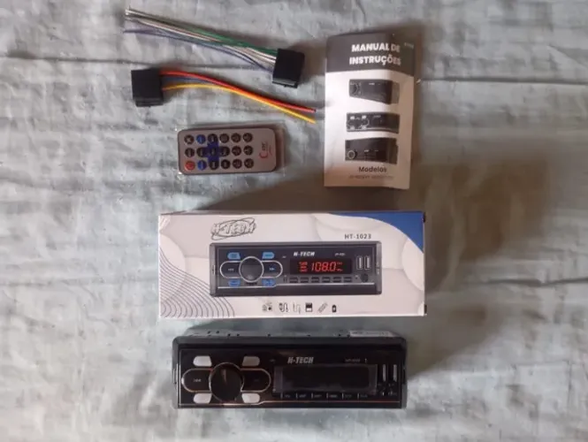 Rádio Automotivo H-TEC Mp3 Bluetooth Completo na Caixa Com Controle e Chicote