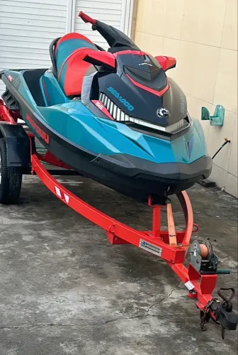 Jet ski Sea Doo wake 155 ano 2018