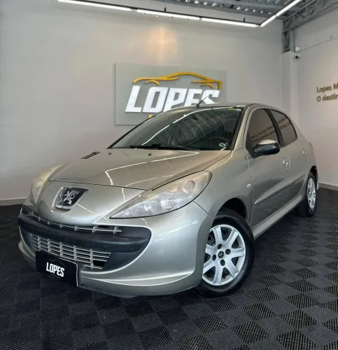 Peugeot 207 XR 1.4 Flex 8V 3P 2011