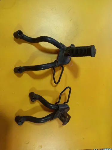 Pedaleira traseira lado direito, esquerdo