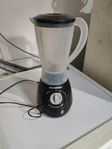 Liquidificador Mondial Semi novo 