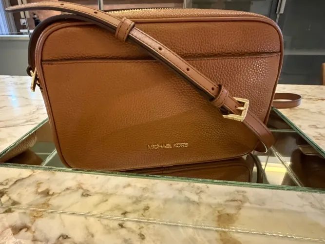 ? BOLSA MICHAEL KORS - NOVA