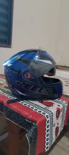 Capacete Peels Azul, Semi Novo.