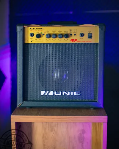 Amplificador de Guitarra Unic GP2500