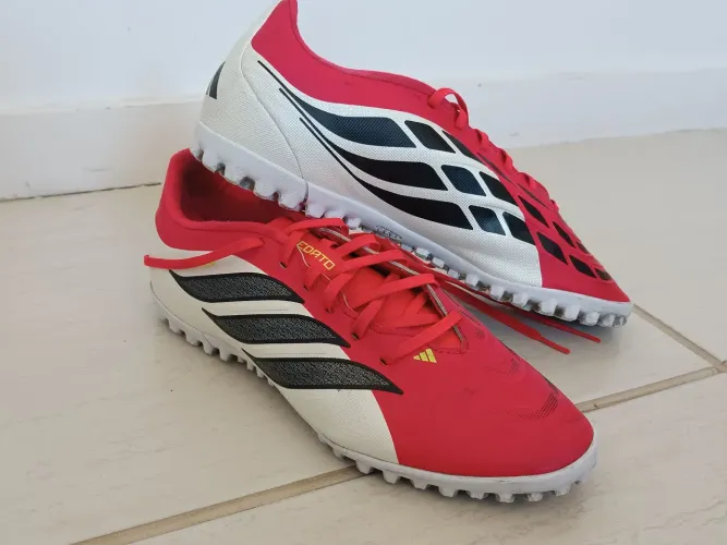 Chuteira society Adidas Predator Club FT FG