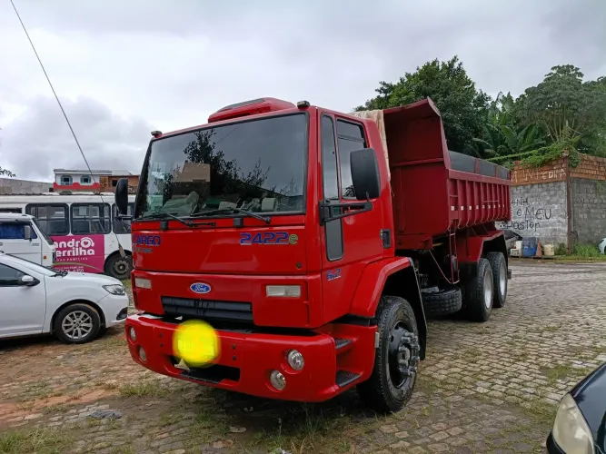 Ford cargo 2422 08/09