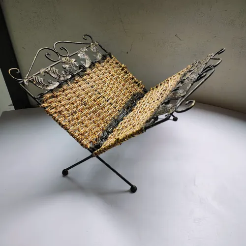 Suporte de leitura ou revisteiro
