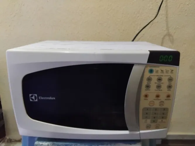 Microondas Electrolux 25L funcionando normal esquentando normal Sem problemas