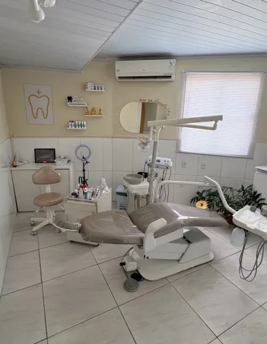Cadeira odontológica ótimo estado 