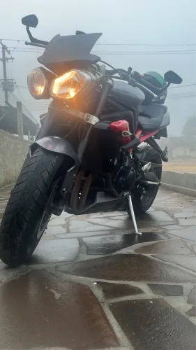 Street triple 675r