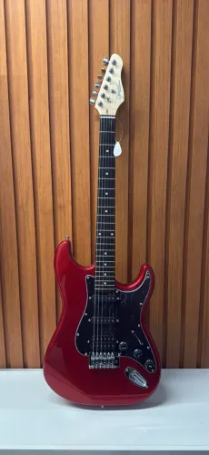 Guitarra Elétrica Giannini G-101 Stratocaster Vermelha 2 Single 1 Humbucker