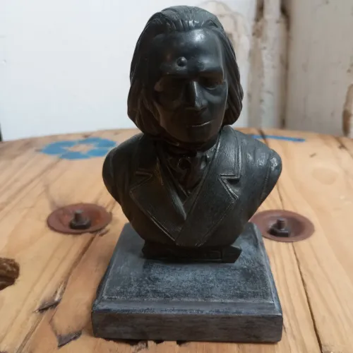 Busto Decorativo em Metal Franz Liszt