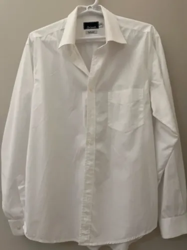 Duas camisas masculina tamanho M. Ângelo litrico e bransk