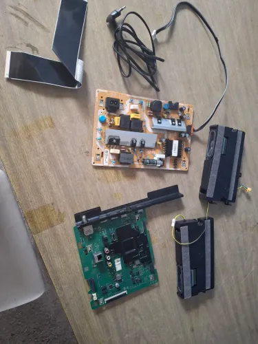 Tv Samsung 55 U7000 (peças)  Fonte, Placa Principal E Alto Falante