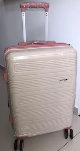Mala de viagem bordo nova elegante e perfeita 