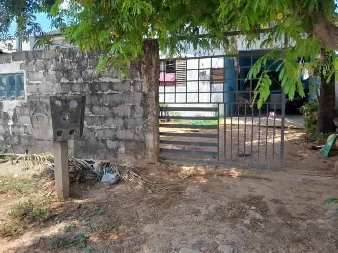 Vendo casa 300 metros de terreno em Sinop