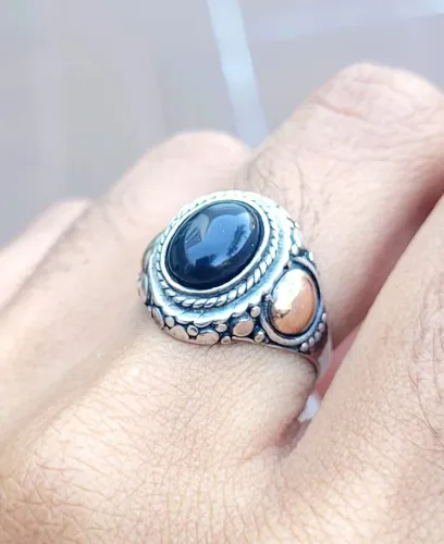 25% OFF! Anel Estilo Indiano Pedra Negra Prata 925