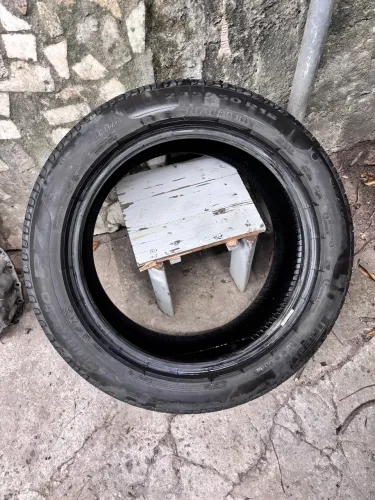 pneu cinturato PIRELLI p7 245/50r18 RUNFLAT (usado)