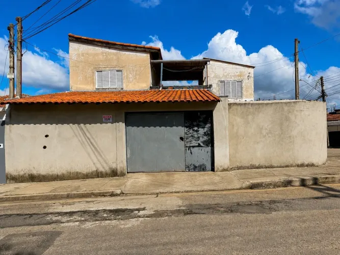 Casa á venda no Bairro São Cristóvão - Ótima Oportunidade