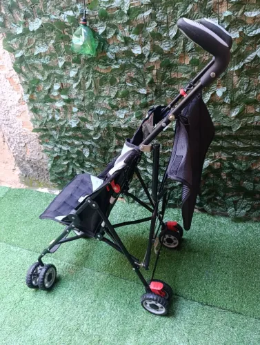 Carrinho de passeio para bebê