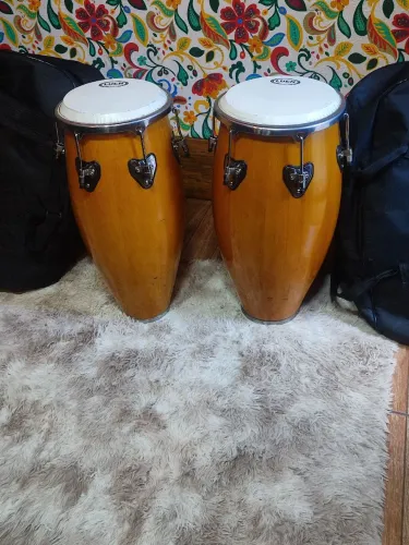 PAR DE GONGAS LUEN! Com bags