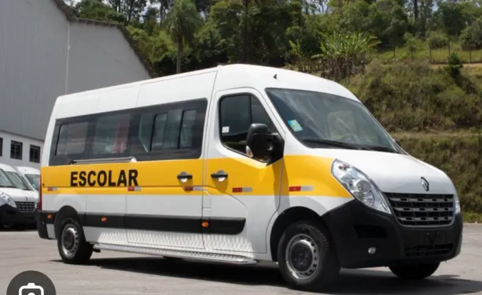 Preciso de transporte escolar da vila bandeirantes p escola Paulo de Tarso na Vila kelenl