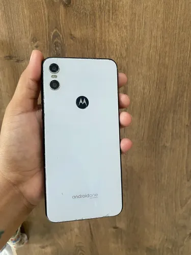 MOTOROLA ONE 64Gb