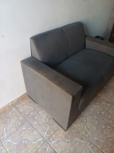 sofá de 2 lugares