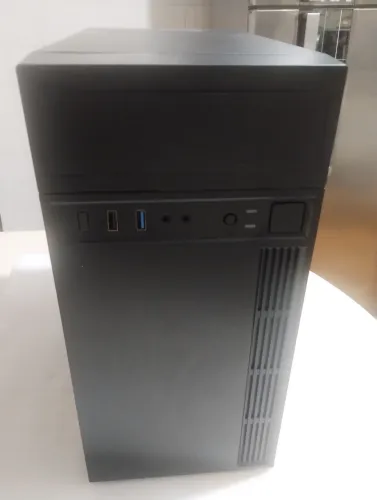 (Detalhe) Gabinete Vazio