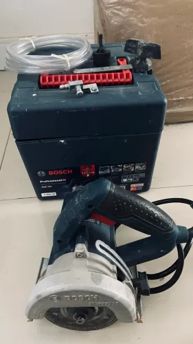 Serra BOSCH usada UMA VEZ ?makita?