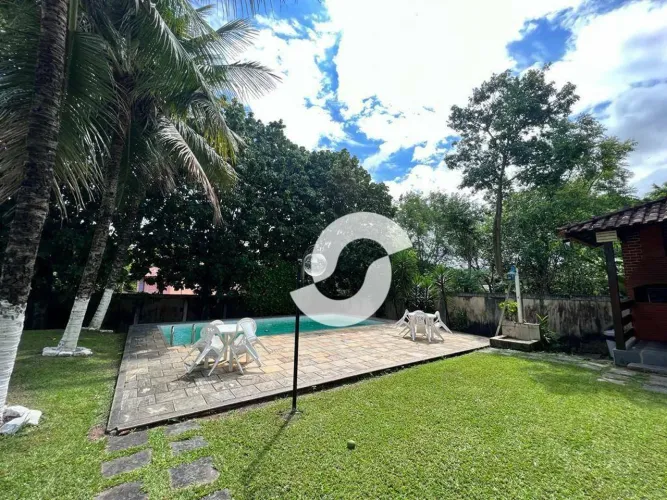 Excelente Casa duplex, 4 quartos, 2 suítes à venda, 174 m² por R$540.000 - Maria Paula - N