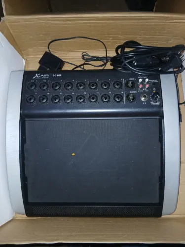 Mesa de som Xair 18