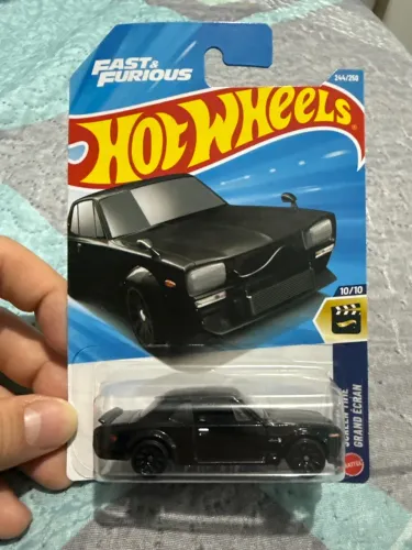 Hot Wheels Nissan skyline ht 2000gt-x