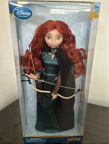 BONECA BARBIE MERIDA EDICAO DE LANÇAMENTO COMPLETA COM ARCO E FLECHA NOVA LACRADA 