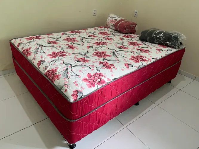 Cama queen