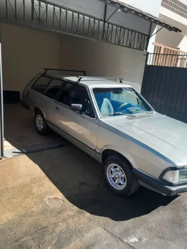 Ford Belina LDO 1.6 1988