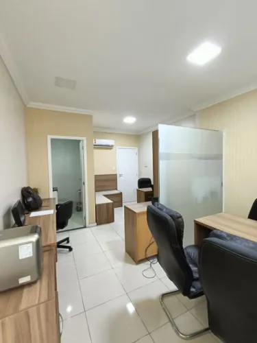 Excelente sala comercial para locação no São Luís Offices - Areinha