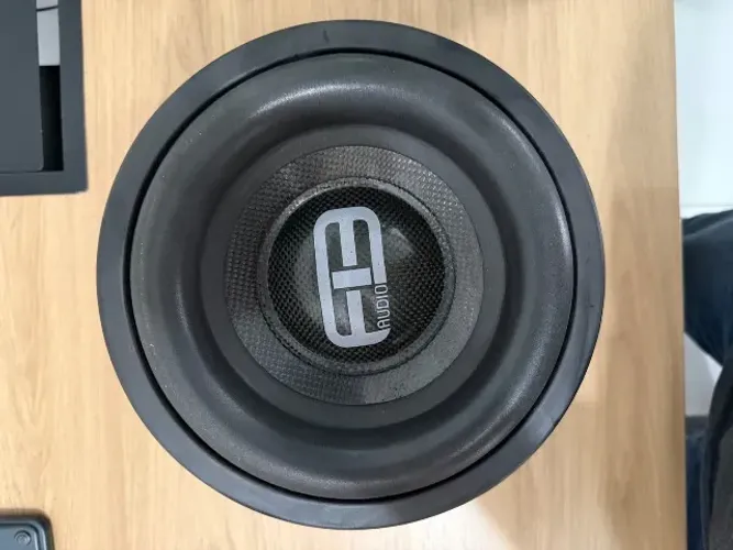 Subwoofer 8 polegadas FB Audio FBSW de 850W RMS,