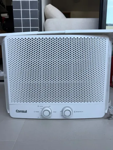 Ar Condicionado Janela 10000BTUs Consul + Moldura